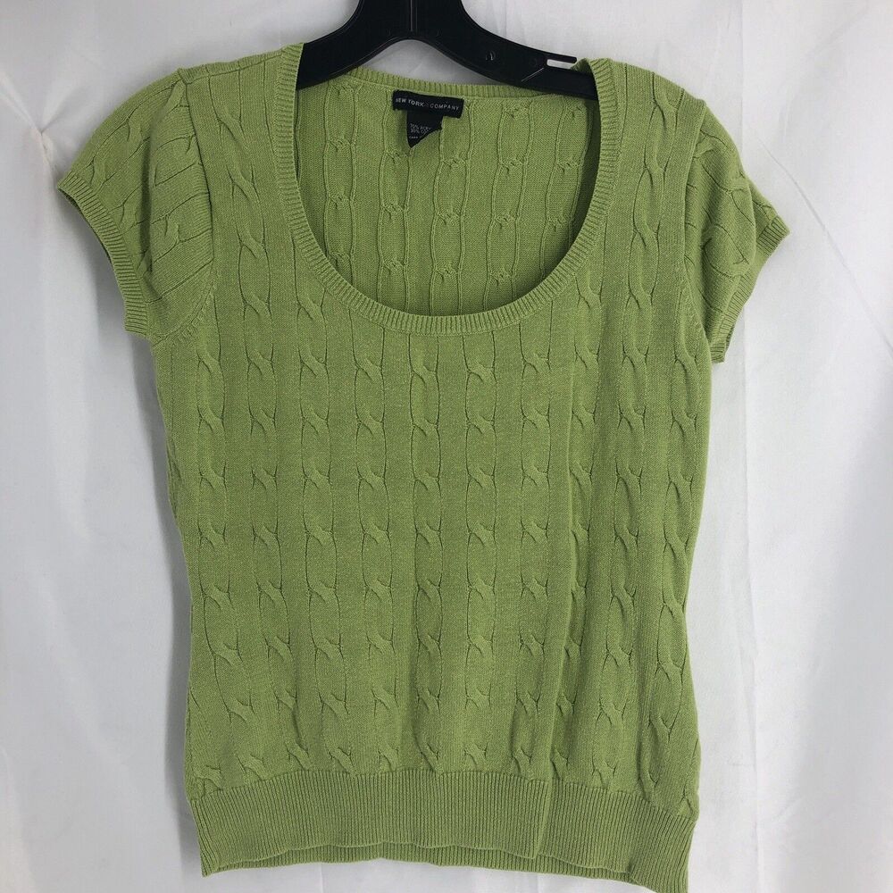 New York Company Women's Green Short Sleeve Sweater Small Top Soft Stretch